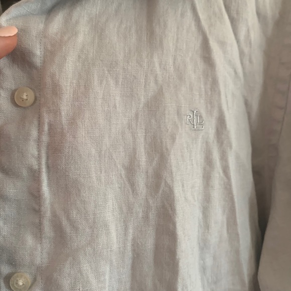 Button down - Picture 3 of 4
